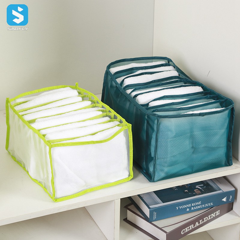 Folding and compartmentalizing box
